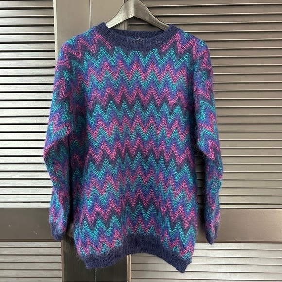 Vintage Karen Scott Mohair Blend Geometric ZigZag Chevron Sweater, Size Medium - Picture 1 of 13